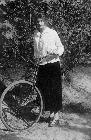 Helena ter Steege met fiets (click to enlarge)